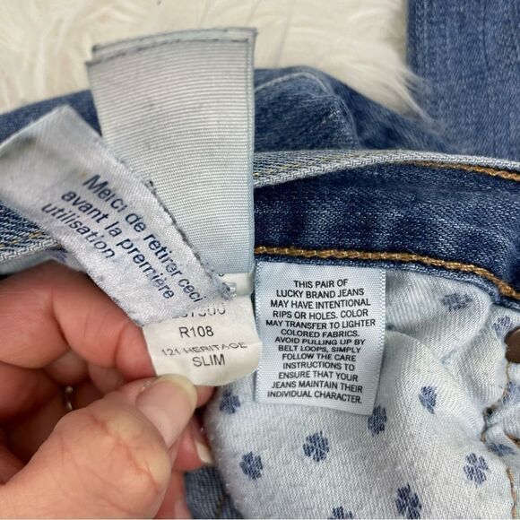 Lucky Brand 121 Heritage slim distress jeans W-29 L-32 light blue. - Picture 6 of 8